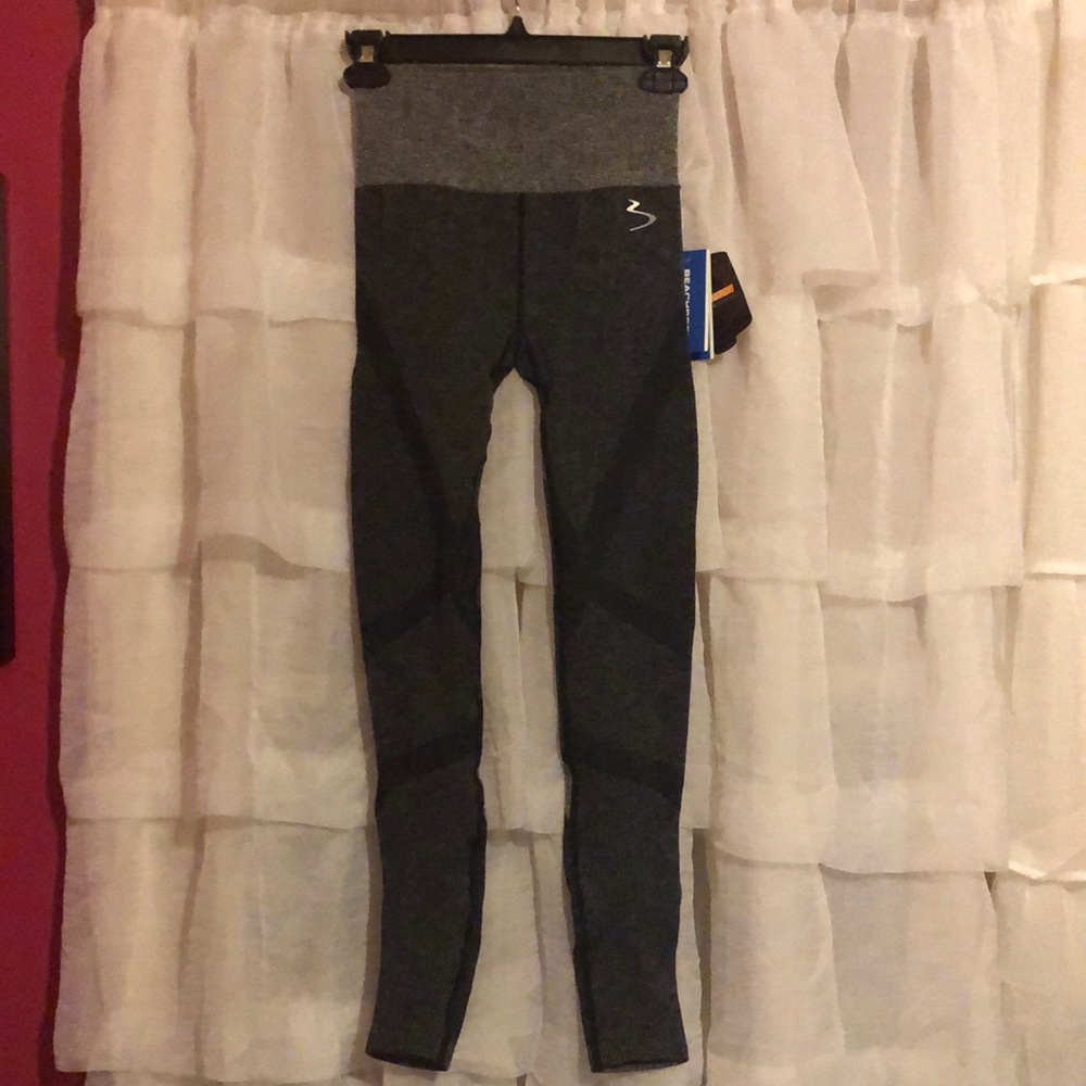 Beachbody compression tights